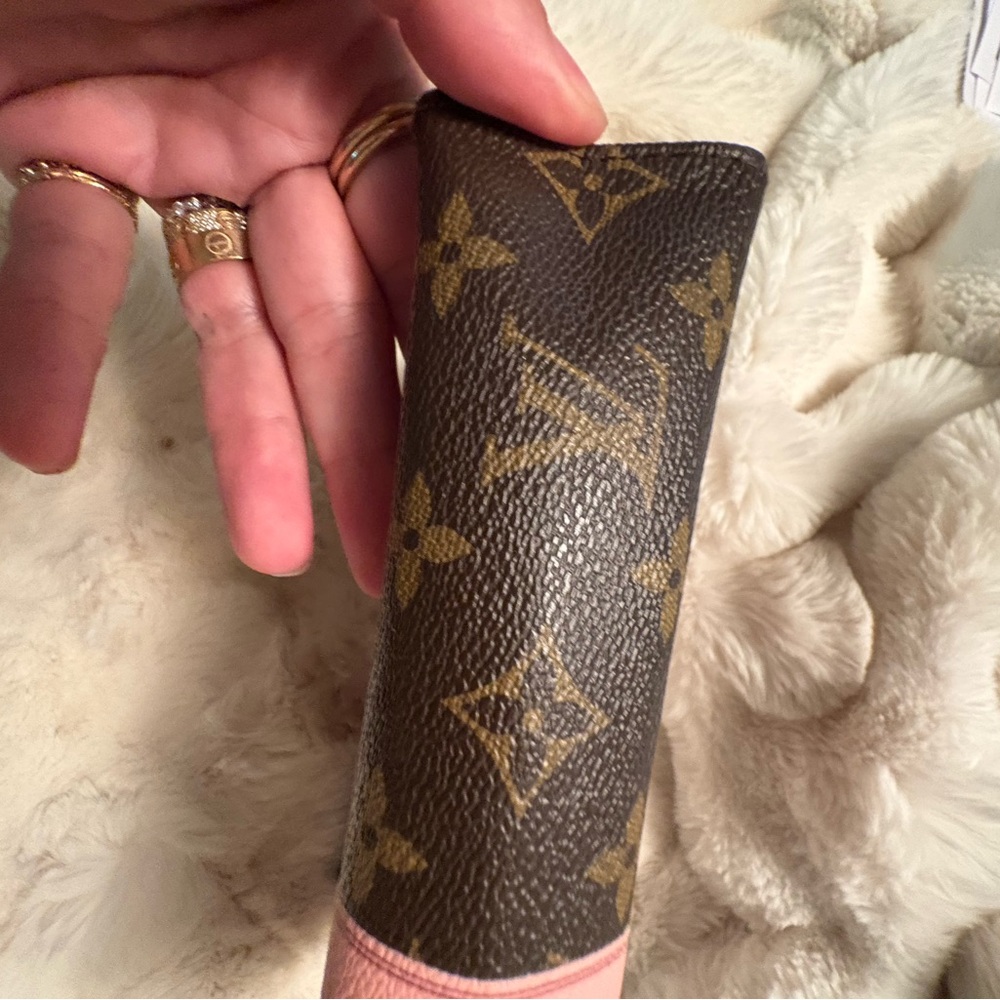 Authentic Louis Vuitton Summer Trunk monogram Toiletry Pouch - Picture 4 of 10